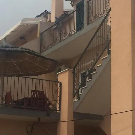 In With Terrace, Air Conditioning, Wifi *