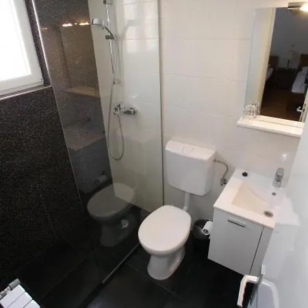 Apartment In With Terrace, Air Conditioning, Wifi *