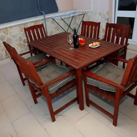 Apartment In With Terrace, Air Conditioning, Wifi *