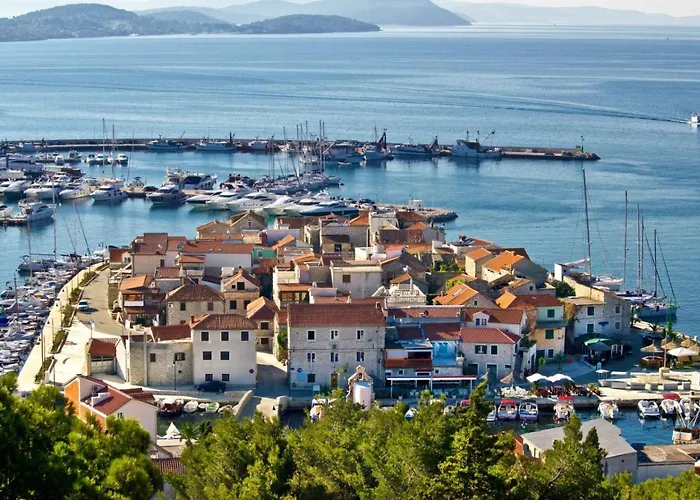 In With Terrace, Air Conditioning, Wifi Apartment