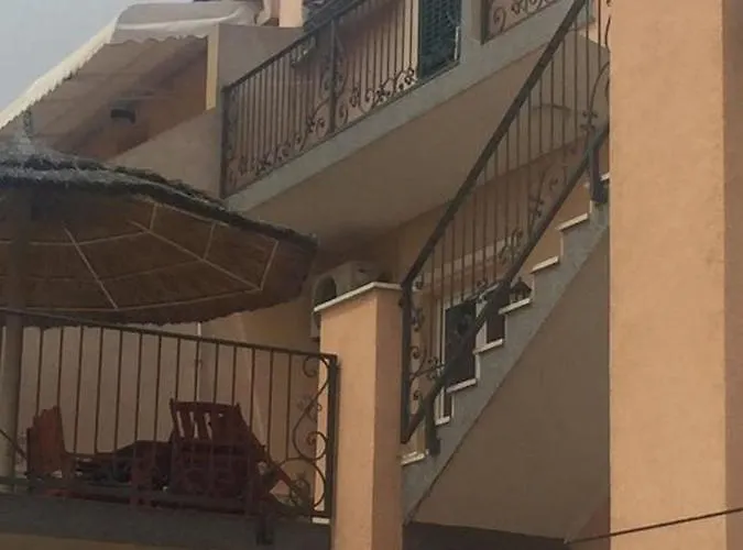 In With Terrace, Air Conditioning, Wifi *